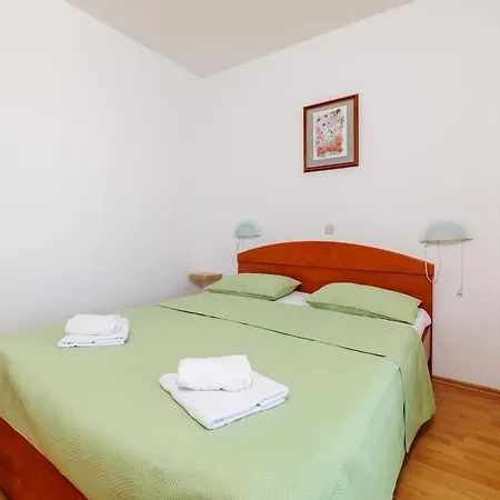 Guest house Mande