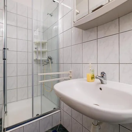 Guest house Mande