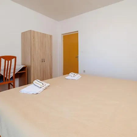 Guest house Mande 3*